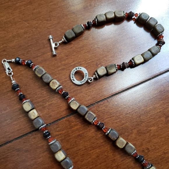 Morgan & Co Wooden Bracelet and Necklace - Picture 7 of 14